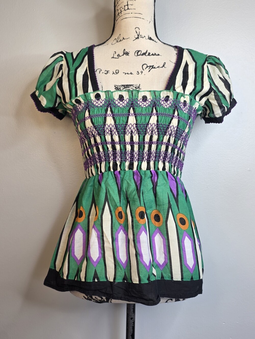 Lulumari Green Geometric Smocked Peasant Top with Purple Accents Sz Small Y2k